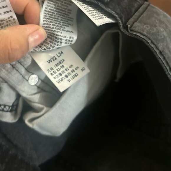 Levi’s Men’s Jeans Size 32x34 - Picture 3 of 7